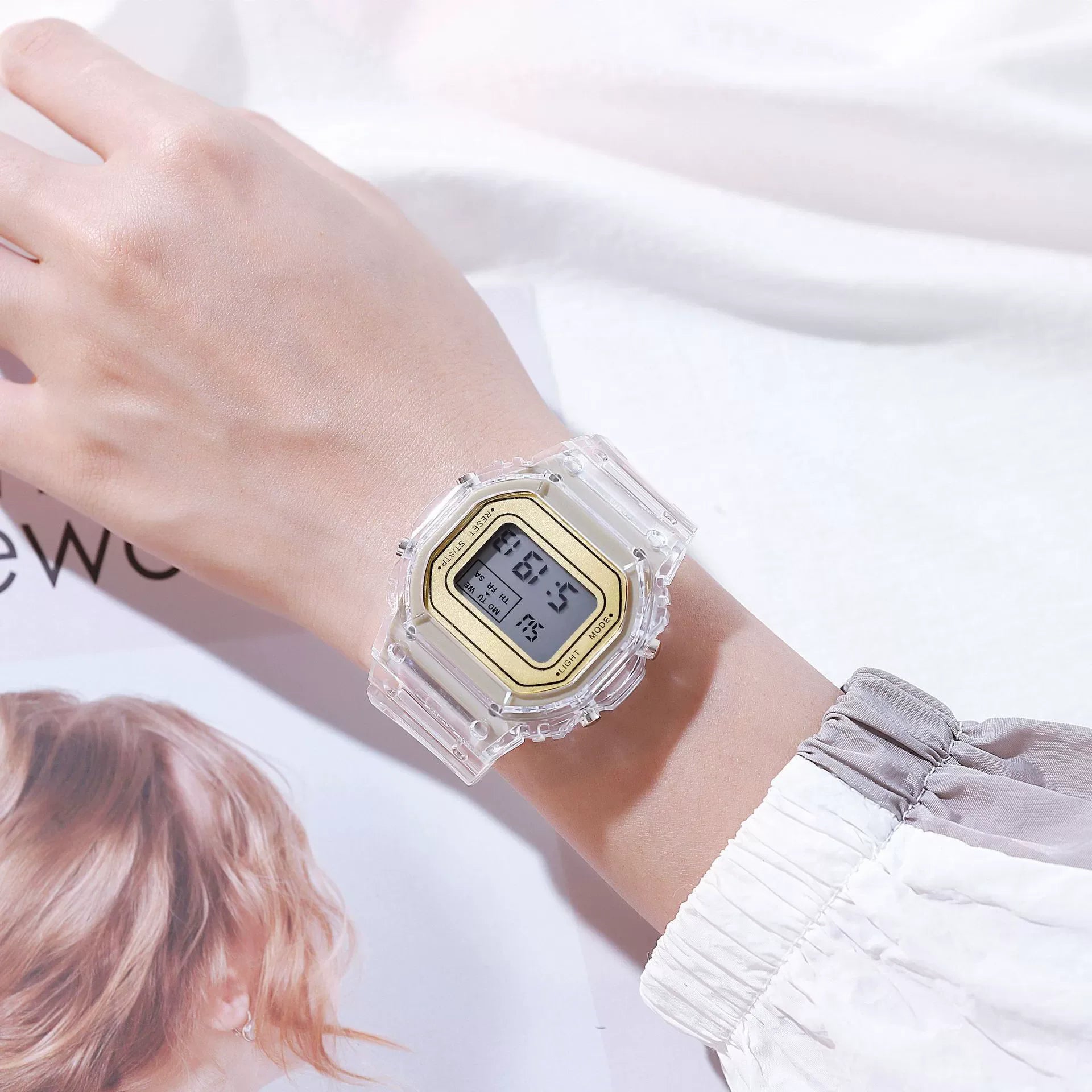 Sports Electronic Watch Men and Women Square Junior High School High School Students White LED Digital Watches