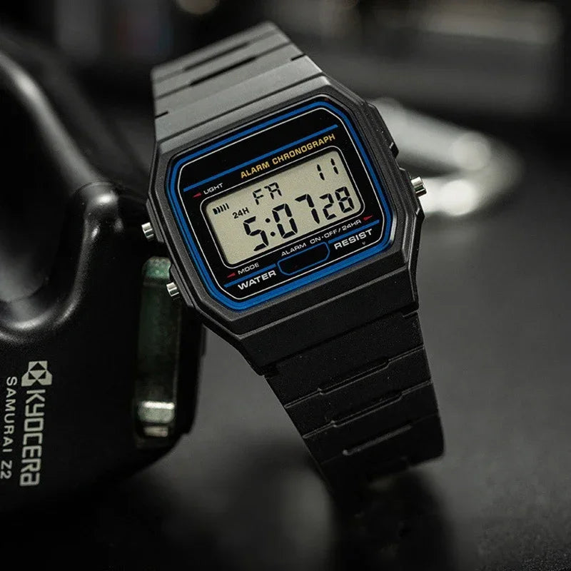 Men's Sports-Casual Minimalist Square LED Watch: Digital Display Design, Perfect for Daily Wear & Students